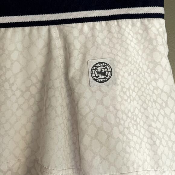 NWT Peter Millar Gabriela Swing Skort in Slithering White Size Large Golf Tennis - Picture 13 of 15